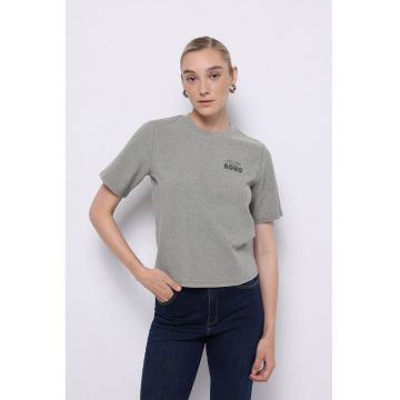 Tricou din amestec de bumbac cu decolteu la baza gatului
