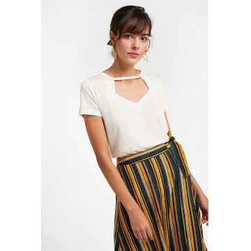 Tricou din amestec de lyocell cu decupaj frontal Tricou din amestec de lyocell cu decupaj frontal