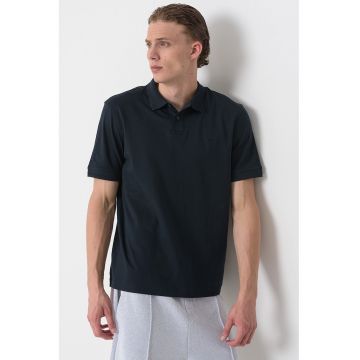 Tricou polo cu logo brodat