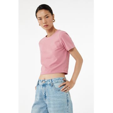 Tricou slim fit cu decolteu la baza gatului