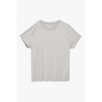 Tricou uni cu croiala lejera