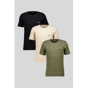 Set de tricouri cu decolteu la baza gatului - 3 piese