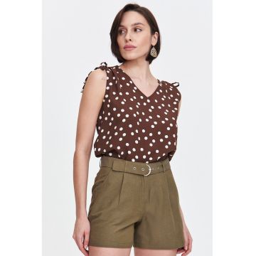 Tricou cu decolteu in V - cu model si funda