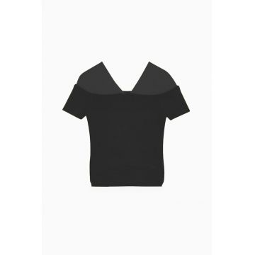 Tricou cu maneca scurta decolteu in V si partea superioara fabricata din tul