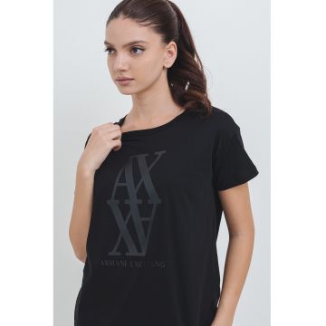 Tricou lejer cu decolteu rotund