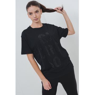 Tricou lejer decorat cu strasuri