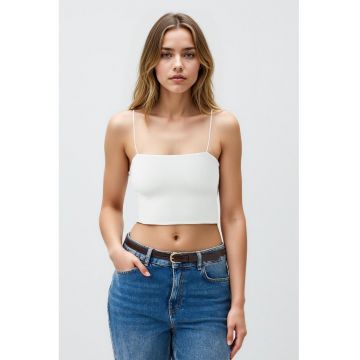 Top crop cu bretele inguste