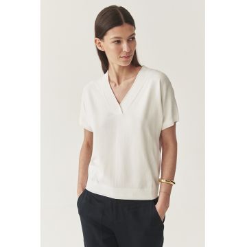Tricou cu decolteu in V
