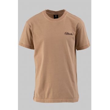 Tricou cu decolteu la baza gatului si logo brodat