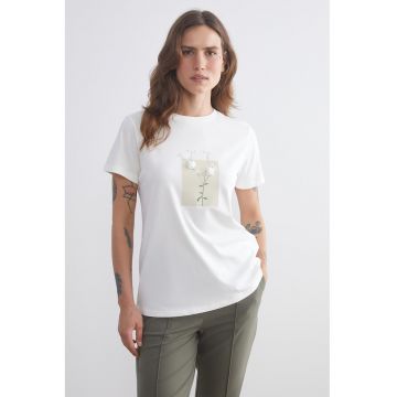 Tricou din bumbac cu aplicatie florala