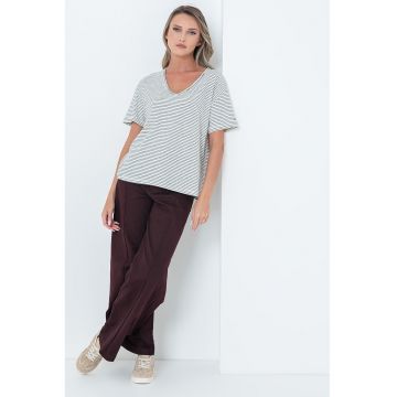 Tricou lejer din amestec de in cu model in dungi si decolteu in V