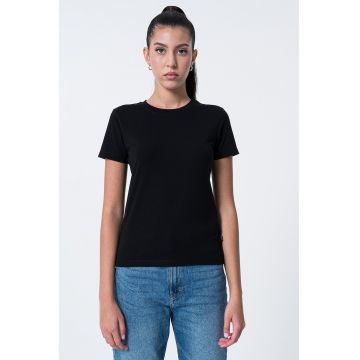 Tricou slim fit cu decolteu la baza gatului