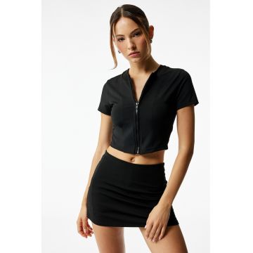 Tricou crop cu fermoar