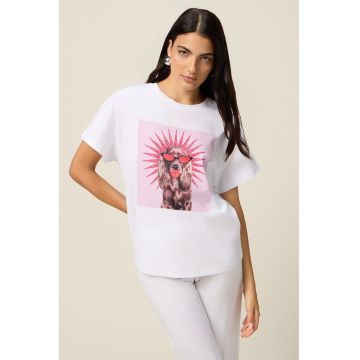 Tricou cu decolteu la baza gatului si imprimeu