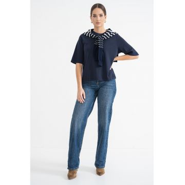 Tricou cu decolteu rotund