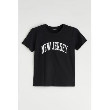 Tricou cu decolteu rotund si imprimeu
