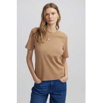 Tricou de bumbac cu decolteu la baza gatului Tricou de bumbac cu decolteu la baza gatului