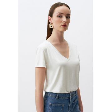 Tricou din amestec de modal cu decolteu in V