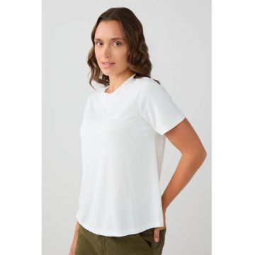 Tricou din amestec de modal cu decolteu la baza gatului
