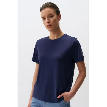 Tricou din amestec de modal cu decolteu la baza gatului