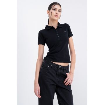 Tricou polo cu buzunar mic pe piept