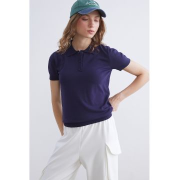 Tricou polo tricotat