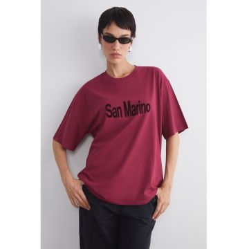 Tricou supradimensionat cu imprimeu text