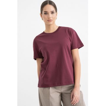 Tricou uni cu decolteu la baza gatului