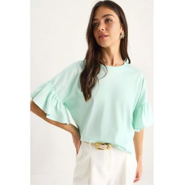 Tricou dama  guler rotund - detalii cu volane - verde - bumbac
