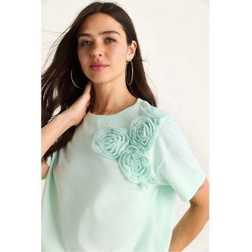 Tricou dama  guler rotund - detalii decorative - verde - bumbac