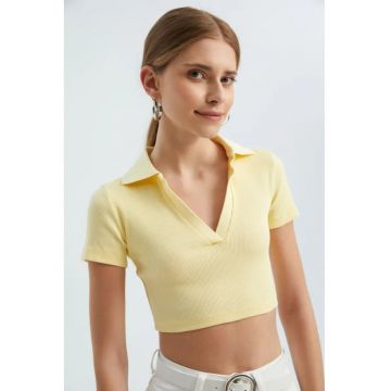Top dama -  crop polo - decolteu in V - galben - jerseu