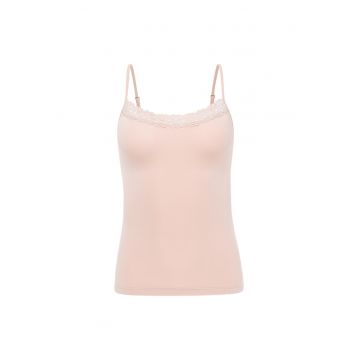 Top slim fit cu captuseala din dantela Top slim fit cu captuseala din dantela