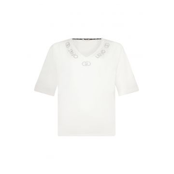 Tricou cu decolteu in V si aplicatii logo cu strasuri
