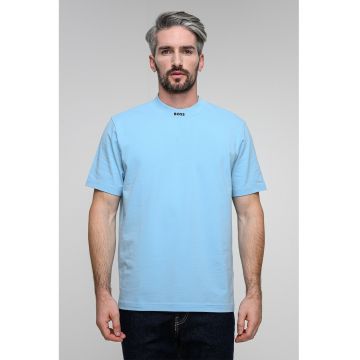 Tricou cu decolteu la baza gatului si logo Tricou cu decolteu la baza gatului si logo