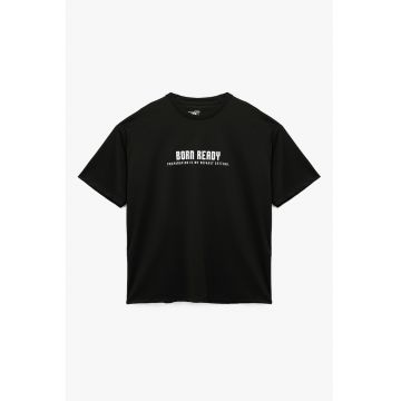 Tricou cu decolteu la baza gatului Tricou cu decolteu la baza gatului
