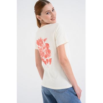 Tricou cu decolteu rotund si imprimeu pe partea din spate