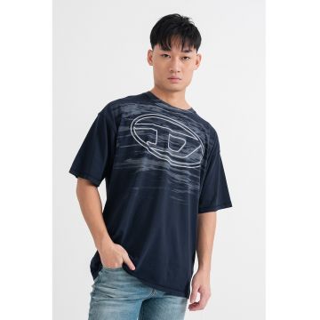 Tricou cu imprimeu logo si decolteu la baza gatului