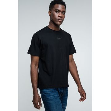 Tricou cu maneci cazute