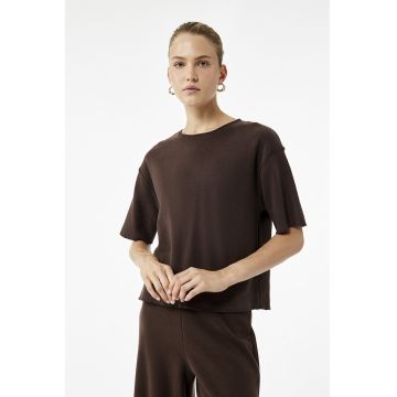 Tricou lejer cu maneci cazute Tricou lejer cu maneci cazute