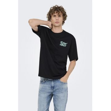Tricou lejer din bumbac organic cu imprimeu grafic