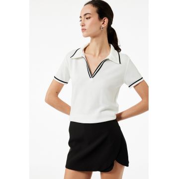 Tricou polo cu dungi