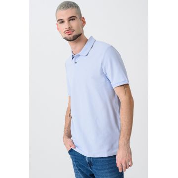 Tricou polo cu fenta cu nasturi