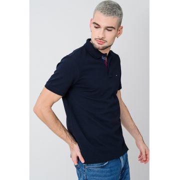 Tricou polo cu logo brodat Tricou polo cu logo brodat