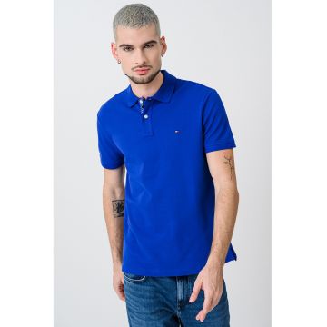 Tricou polo cu logo brodat Tricou polo cu logo brodat