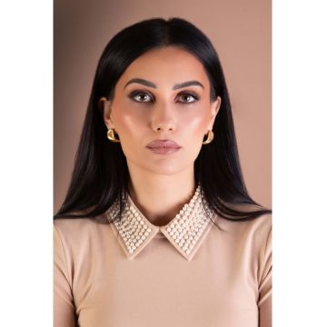 Tricou cu guler decorat cu perle sintetice Tricou cu guler decorat cu perle sintetice