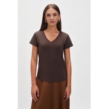Tricou de bumbac cu decolteu in V Tricou de bumbac cu decolteu in V