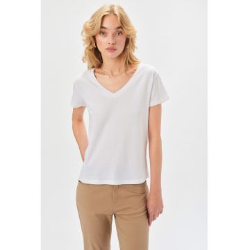 Tricou de bumbac cu decolteu in V Tricou de bumbac cu decolteu in V