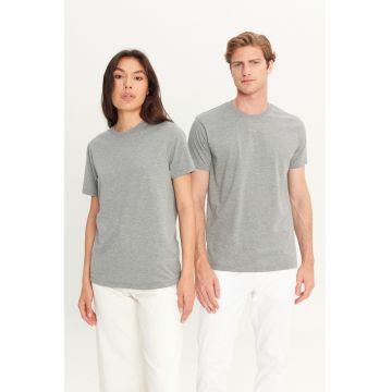 Tricou de bumbac cu decolteu la baza gatului si model unisex