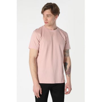 -Tricou regular fit cu decolteu la baza gatului